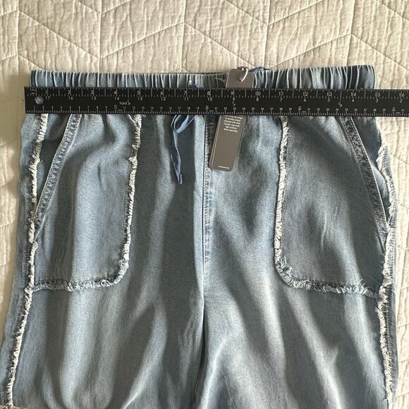Tractr Soft Tencel Denim Wide Leg Pants Light Indigo Size Medium New - Picture 7 of 11